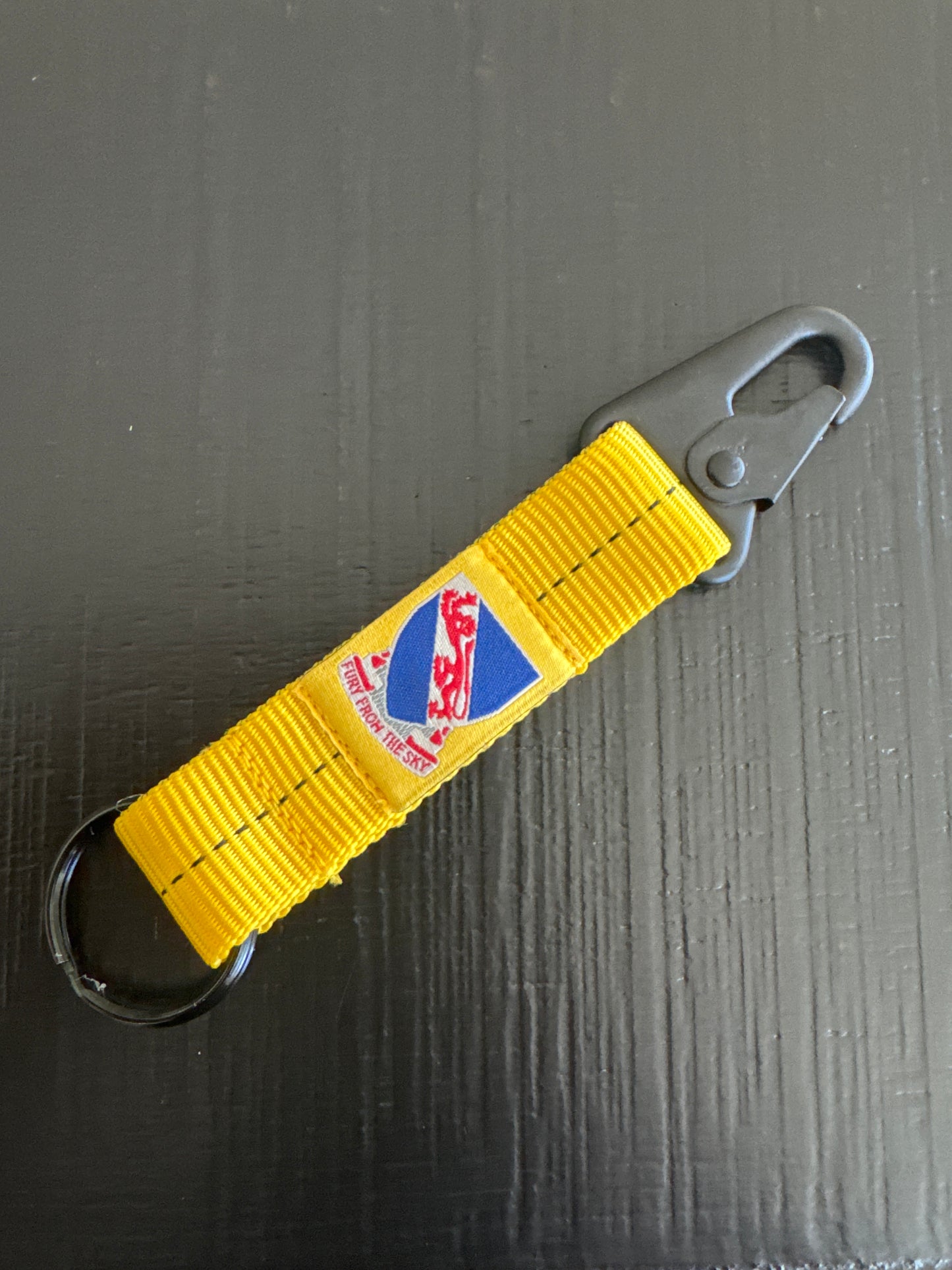 4-in-the-Hand Static Line Lanyard Keychain