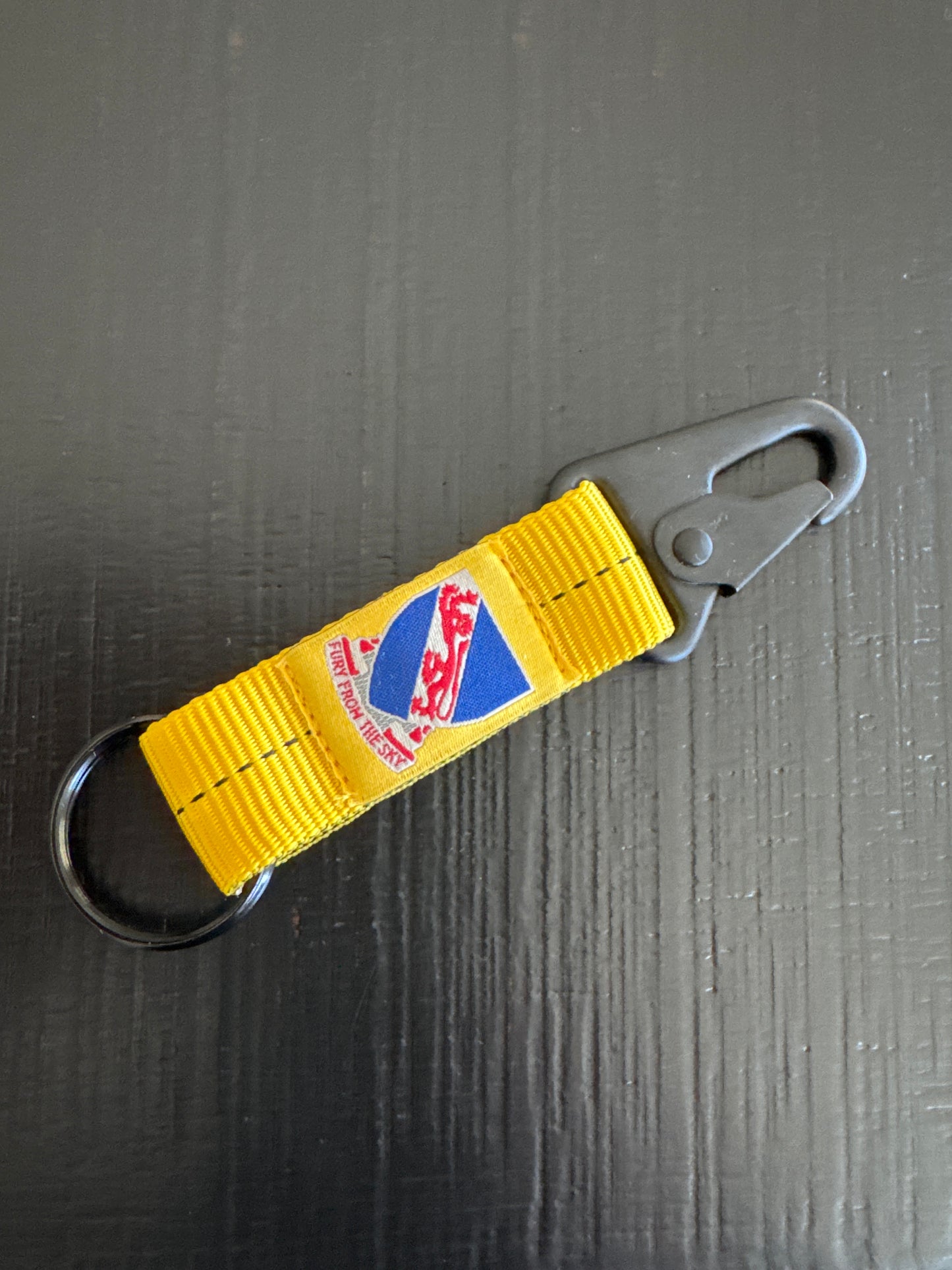 2-Below-Bite Static Line Lanyard Keychain