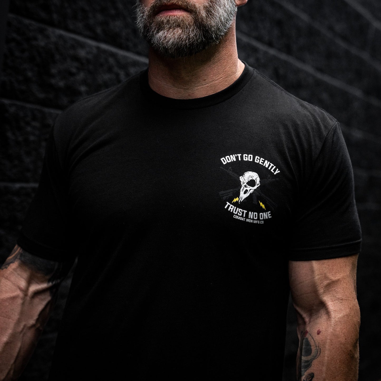 Don't Go Gently. Trust No One Men's T-Shirt