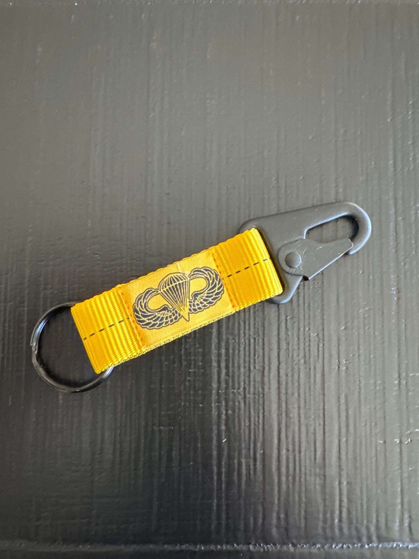 2-Below-Bite Static Line Lanyard Keychain