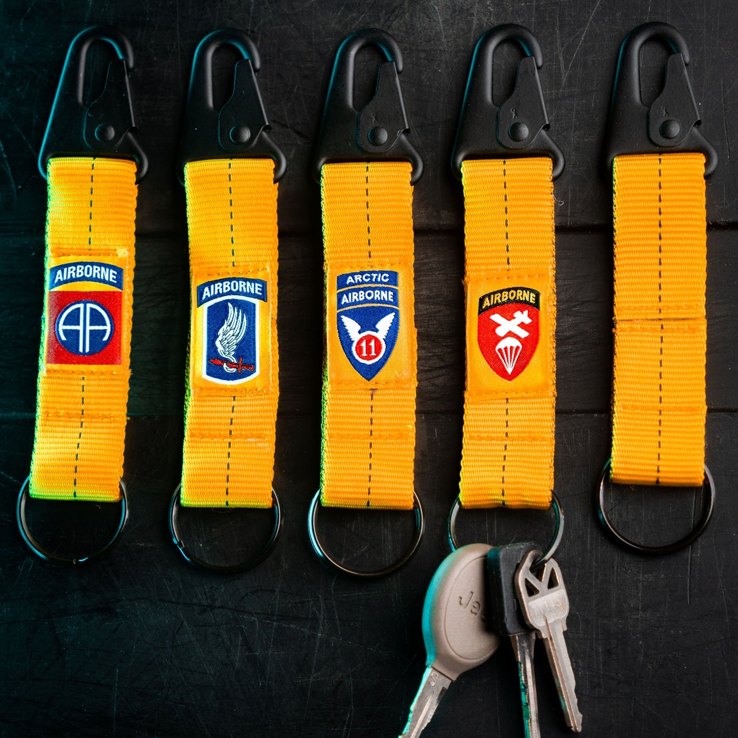 4-in-the-Hand Static Line Lanyard Keychain (All)
