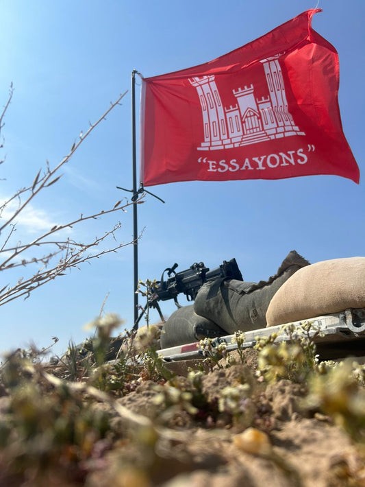 Essayons Flag