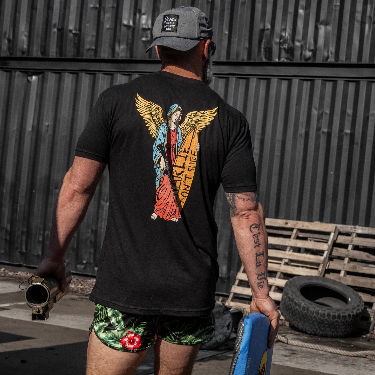 Charlie Don't Surf Men's T-Shirt