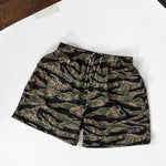 Load image into Gallery viewer, Men&#39;s V3 Performance Shorts | 5.5&quot;
