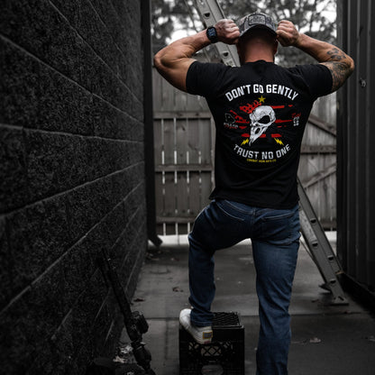 Don't Go Gently. Trust No One Men's T-Shirt