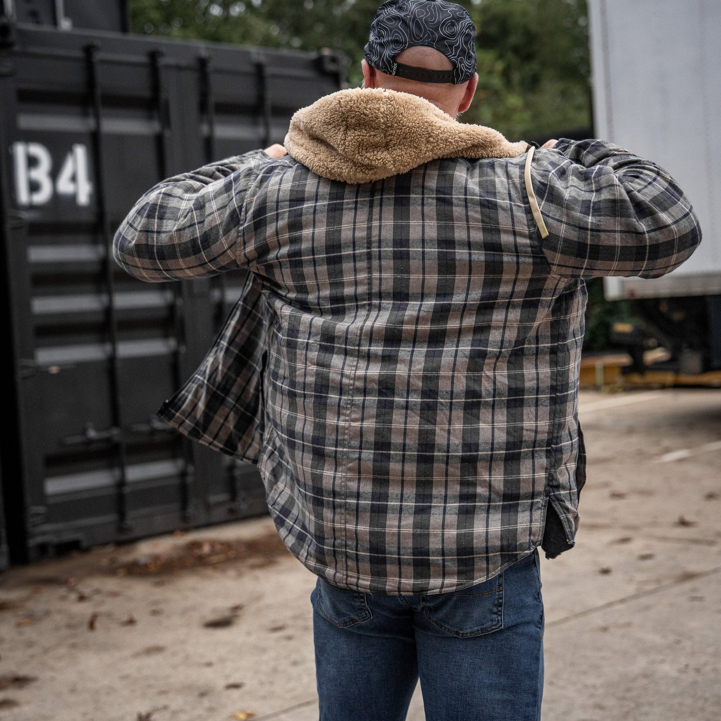 Frontier Zip Flannel with hood