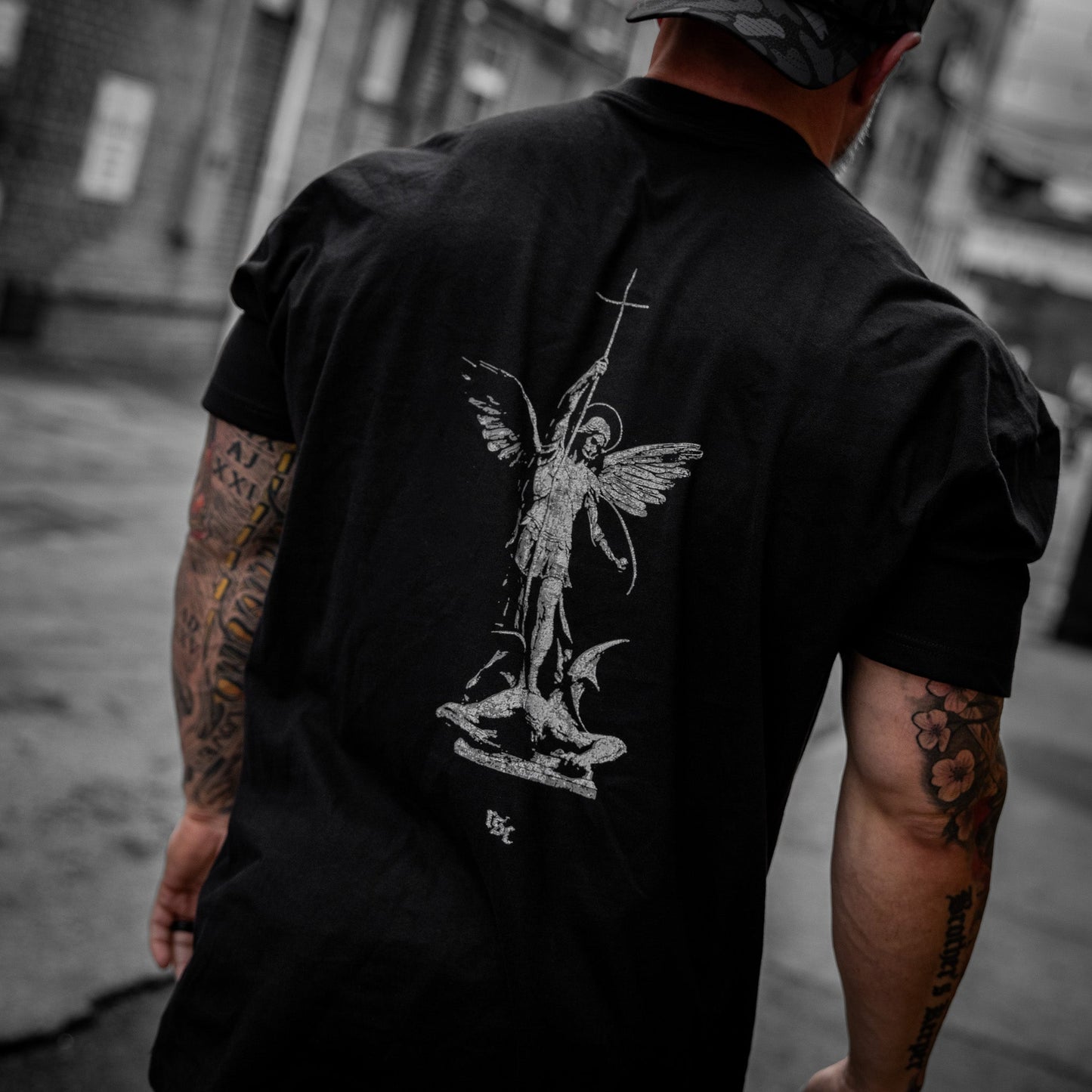 The Lord Is A Man Of War Heavyweight Men's T-Shirt