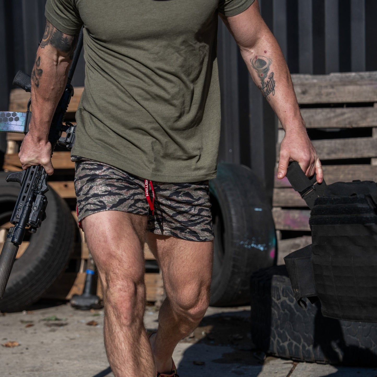 Men's Hoochie Daddy Mesh Shorts | 5"