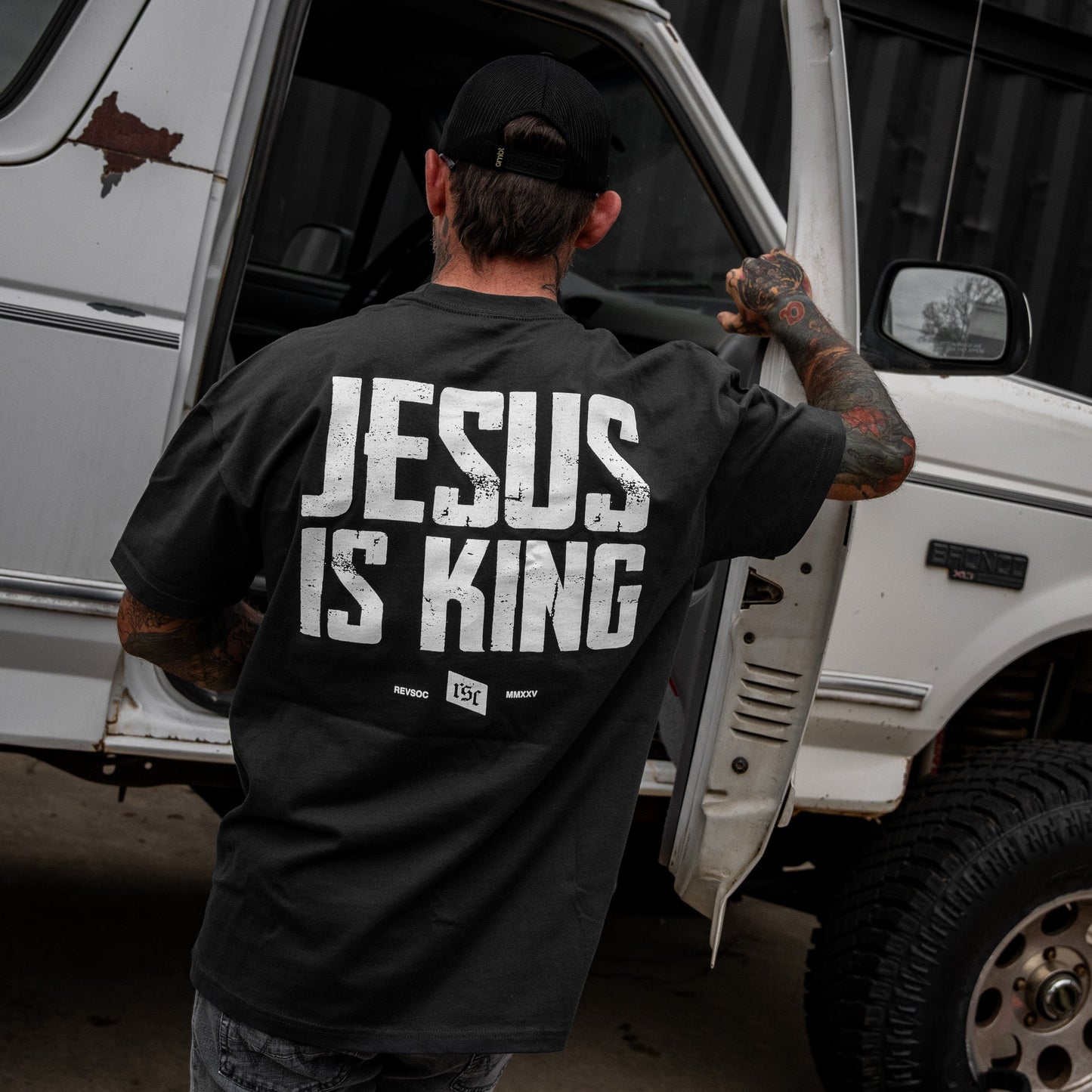 Jesus Is King Heavyweight Men's T-Shirt